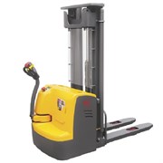 Штабелер самоходный 1,5 т 3,0 м XILIN CDDR15-III (сопровождаемый)